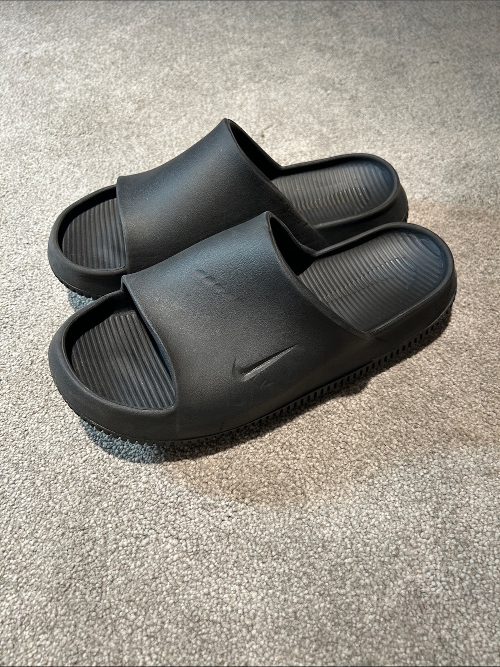 Nike Black Cushioned Slide Sandals